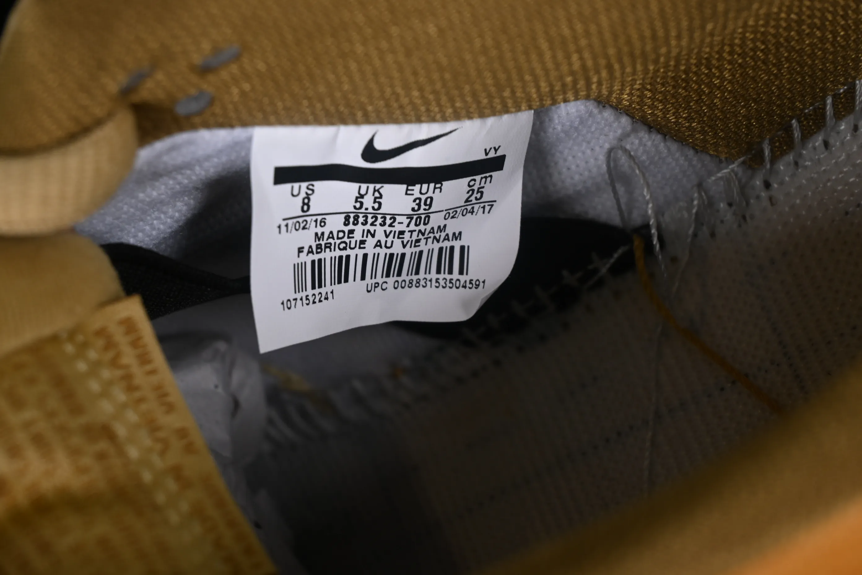 All categories Nk SB Dunk series Nk SB Dunk Low low-top sneakers K version Nk Dunk Low fallen leaf yellow SB low-top sports and leisure sneakers 883232-700